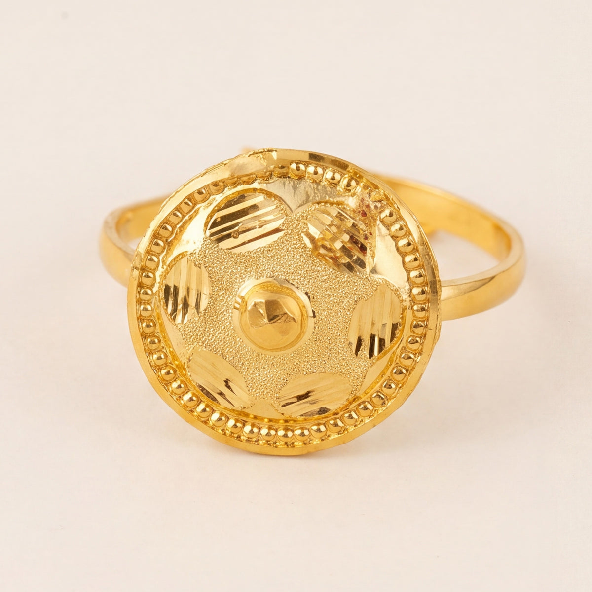 Traditional Stamp Ring (D7) design detail