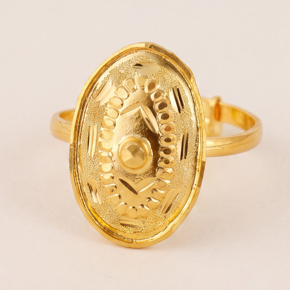 Traditional Stamp Ring (D9) design detail