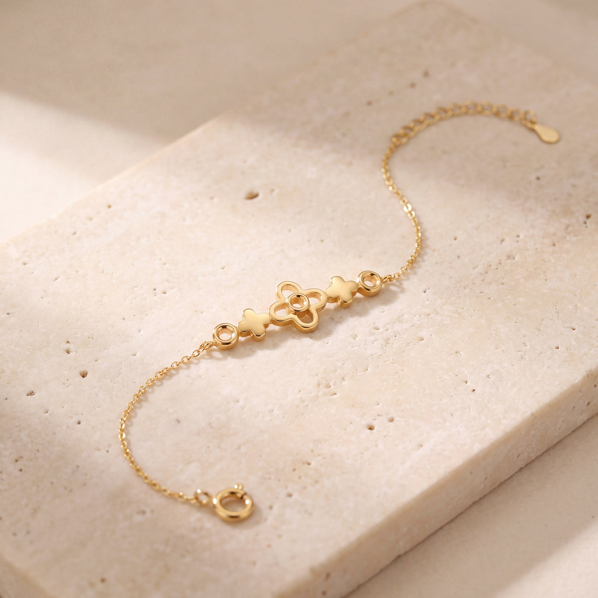 Turkish Bracelet (D30) on travertine