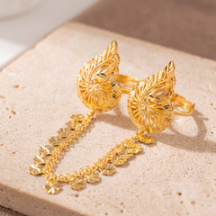 Twin Ring Chain (D24) on travertine