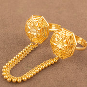 Twin Ring Chain (D25) in 925 silver with 24K gold plating, octagonal spoked openwork ring faces with a bead chain