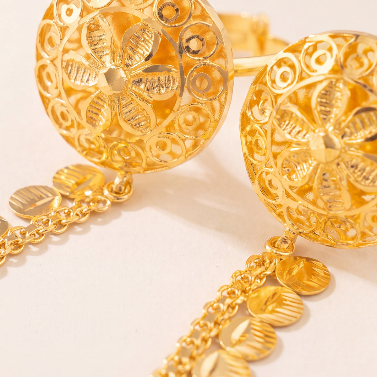 Twin Ring Chain (D30) design detail