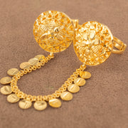 Twin Ring Chain (D32) in 925 silver with 24K gold plating, flat round lattice ring faces with a four-petal flower