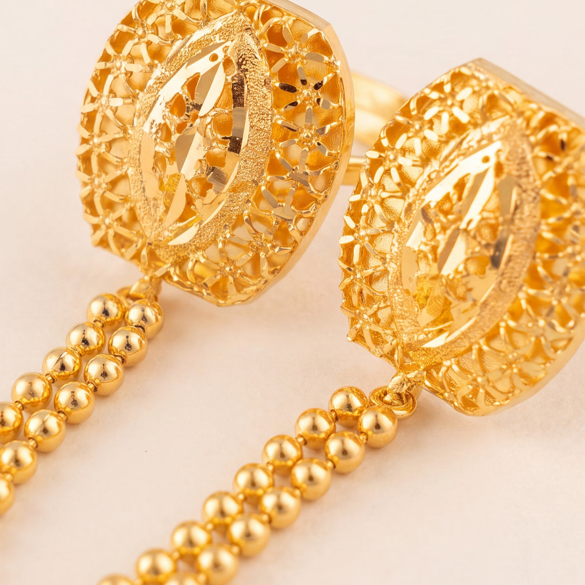 Twin Ring Chain (D35) design detail