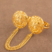 Twin Ring Chain (D40) in 925 silver with 24K gold plating, domed ring faces with scrolled openwork and a cross-flower centre