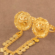 Twin Ring Chain (D41) in 925 silver with 24K gold plating, round medallion ring faces with a rope frame and flower fringe